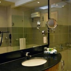 Park Lane Hotel in Lahore, Pakistan from 72$, photos, reviews - zenhotels.com bathroom