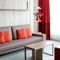 Отель Aparthotel Adagio Frankfurt City Messe комната для гостей