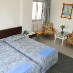 Отель Sunflower Hotel Apartments Кипр, Ларнака - 4 отзыва об отеле, цены и фото номеров - забронировать отель Sunflower Hotel Apartments онлайн комната для гостей фото 5