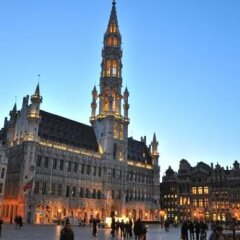 Отель The Secret's House Grand-Place Бельгия, Брюссель - отзывы, цены и фото номеров - забронировать отель The Secret's House Grand-Place онлайн городской автобус