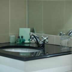 54 Queens Gate Hotel в номере фото 2