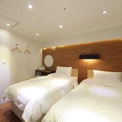 Отель CASA Myeongdong Guesthouse комната для гостей фото 3