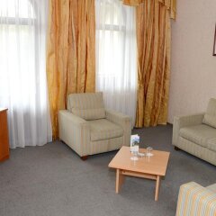 Гостиница Московский Тракт в Ростове Великом 3 отзыва об отеле, цены и фото номеров - забронировать гостиницу Московский Тракт онлайн Ростов Великий комната для гостей фото 2