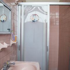 Отель The Roof Backpackers Hostel Мексика, Гвадалахара - отзывы, цены и фото номеров - забронировать отель The Roof Backpackers Hostel онлайн ванная