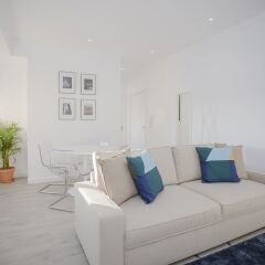 Апартаменты Liiiving In Porto Center Spot Apartment Порту комната для гостей фото 5