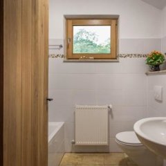 Hanul Vatra in Horezu, Romania from 78$, photos, reviews - zenhotels.com bathroom photo 3