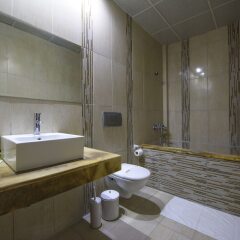 Hierapark Thermal & Spa Hotel Турция, Памуккале - отзывы, цены и фото номеров - забронировать отель Hierapark Thermal & Spa Hotel онлайн ванная