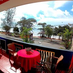 Отель Surasa Beach Resort балкон