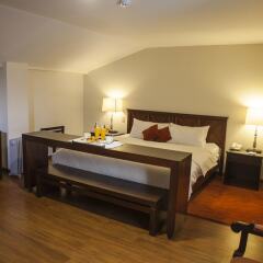 San Agustin El Dorado Hotel сейф в номере