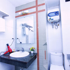Отель Hanoi Central Homestay Ханой ванная