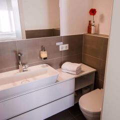Отель Helvetia Suites Германия, Дюссельдорф - отзывы, цены и фото номеров - забронировать отель Helvetia Suites онлайн ванная фото 2