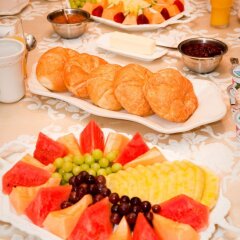Отель Haddon House Bed & Breakfast Канада, Бурнаби - отзывы, цены и фото номеров - забронировать отель Haddon House Bed & Breakfast онлайн питание фото 3