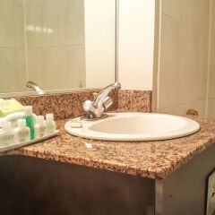 Отель Rosedale On Robson Suite Hotel Канада, Ванкувер - отзывы, цены и фото номеров - забронировать отель Rosedale On Robson Suite Hotel онлайн ванная фото 2