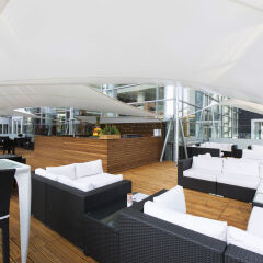 Hilton Warsaw Hotel & Convention Centre бассейн