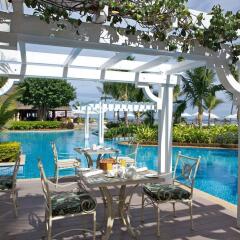 Отель Sugar Beach A Sun Resort бассейн