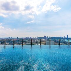 Отель The Base Central Pattaya By Favstay Паттайя приотельная территория