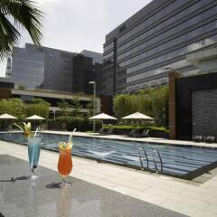 Отель Crowne Plaza Guangzhou Huadu бассейн