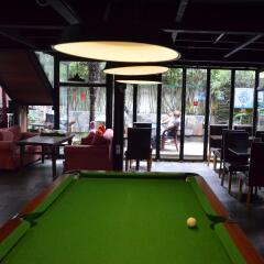 Отель Mingtown Etour International Youth Hostel Shanghai Китай, Шанхай - отзывы, цены и фото номеров - забронировать отель Mingtown Etour International Youth Hostel Shanghai онлайн гостиничный бар