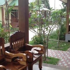 Отель Khum Laanta Resort Ланта фото 2
