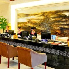 Yizhuo International Hotel интерьер отеля