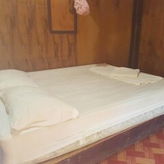 Отель Mama Klong Khong Bungalow Ланта комната для гостей