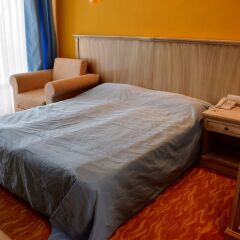 Hotel "brigantina" Золотые пески комната для гостей