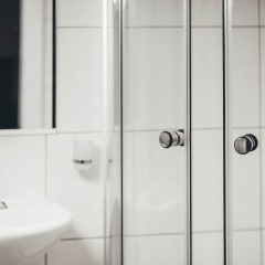 Гостиница Априори в Зеленоградске 7 отзывов об отеле, цены и фото номеров - забронировать гостиницу Априори онлайн Зеленоградск ванная фото 3