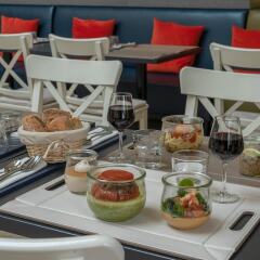 Qualys Le Londres Hotel Et Appartments Сомюр помещение для мероприятий фото 2