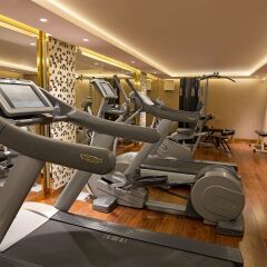 Отель The Claridges New Delhi фитнесс-зал