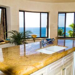 Отель Villa Stein 4 Bedrooms 4.5 Bathrooms Villa Педрегал ванная