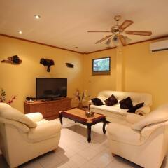 Апартаменты New Nordic Villas & Apartment by Pattaya Sunny Rentals Паттайя комната для гостей фото 2