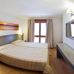 Отель Apartamentos Los Robles комната для гостей фото 4