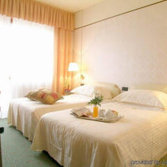 Waldorf Suite Hotel в номере