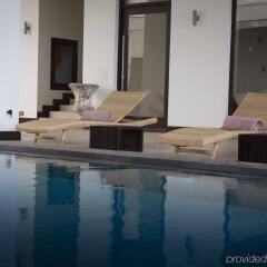 Shinagawa Beach Hotel бассейн фото 3