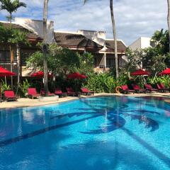 Отель Coconut Village Resort бассейн