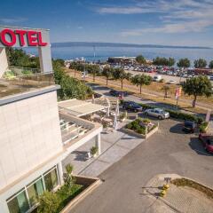 Hotel Fanat парковка