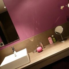 Отель B&b The Street Lodge Льеж гостиничный бар