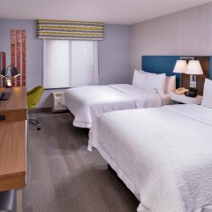 Hampton Inn & Suites Buena Park in Buena Park, United States of America from 209$, photos, reviews - zenhotels.com guestroom