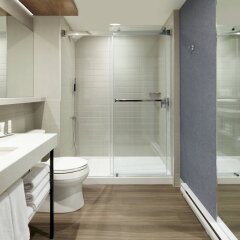 Отель Quebec City Marriott Downtown Канада, Квебек - отзывы, цены и фото номеров - забронировать отель Quebec City Marriott Downtown онлайн ванная фото 2