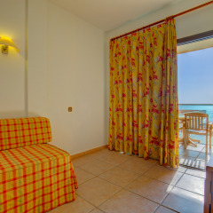 Отель SBH Club Paraíso Playa - All Inclusive Испания, Эскинсо - отзывы, цены и фото номеров - забронировать отель SBH Club Paraíso Playa - All Inclusive онлайн комната для гостей фото 3