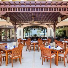 Отель Marjan Island Resort & Spa Managed by AccorHotels питание