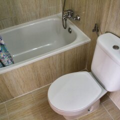 Отель Hostal Luis Xv Мадрид ванная фото 2