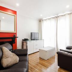 Апартаменты Parnell Square Apartments комната для гостей фото 3