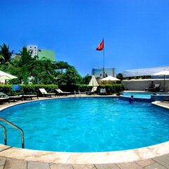 Отель The Light Hotel & Spa Вьетнам, Нячанг - 1 отзыв об отеле, цены и фото номеров - забронировать отель The Light Hotel & Spa онлайн бассейн фото 3