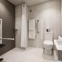 Отель Hilton London Angel Islington ванная фото 2