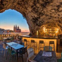 Отель Pergola Club Hotel & Spa Мальта, Меллиха - 2 отзыва об отеле, цены и фото номеров - забронировать отель Pergola Club Hotel & Spa онлайн гостиничный бар
