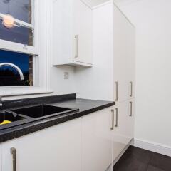 Отель 1 Bedroom Flat Near Maida Vale в номере