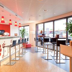 Отель Ibis Genève Petit Lancy гостиничный бар