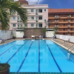 Jomtien longstay hotel бассейн