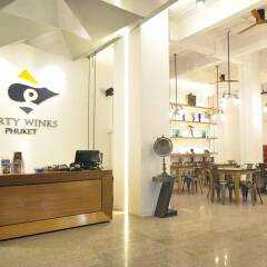 Отель Forty Winks Phuket интерьер отеля